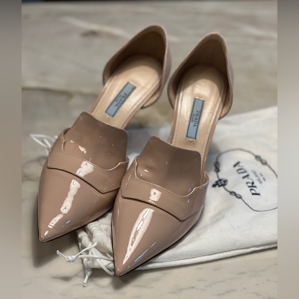 Prada patent leather shoes with heel